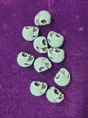 Turquoise Skull Beads - Set of 10